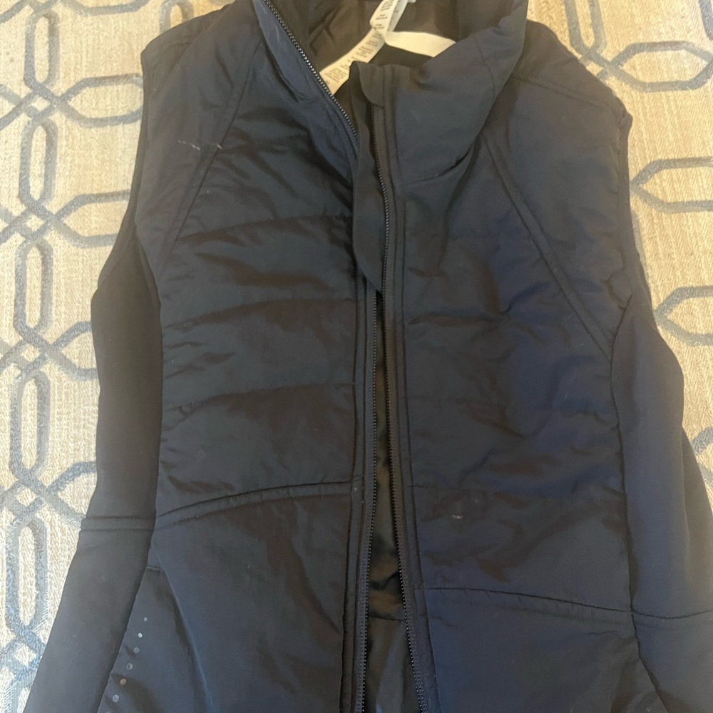 Lululemon Athletica Midnight Quilted Vest